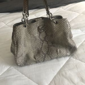 Michael Kors Riley leather handbag in Snake print